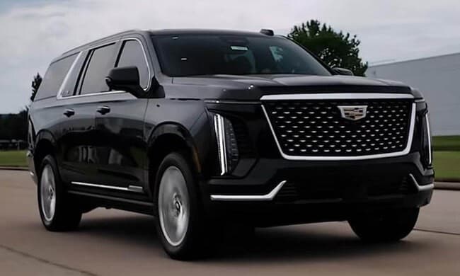 Cadillac Escalade ESV exterior, chauffeured SUV in Montreal